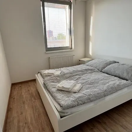 Apartman Air Conditioned 2 With Terrace, Prievozska Street
