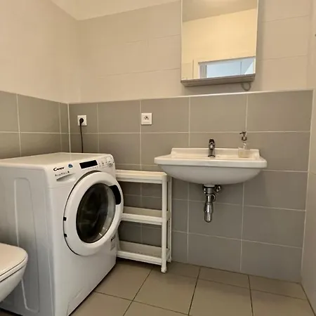 Air Conditioned 2 With Terrace, Prievozska Street Apartmán