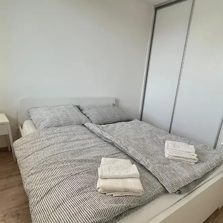 Apartament 2 With Terrace, Prievozska Street *