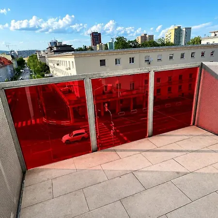 Air Conditioned 2 With Terrace, Prievozska Street Lägenhet *